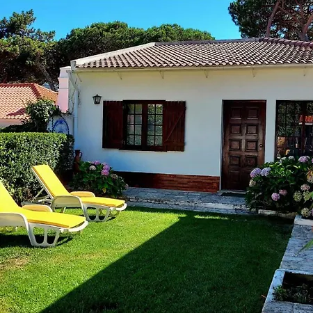 Charming 3 Bedroom House With Bbq And Terrace