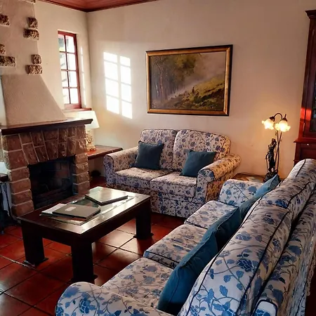Charming 3 Bedroom House With Bbq And Terrace * 콜라레스