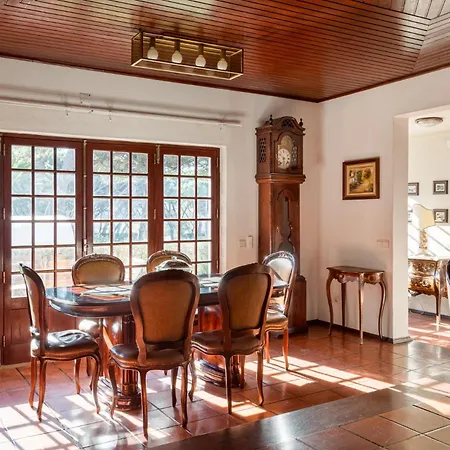 Charming 3 Bedroom House With Bbq And Terrace