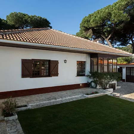 Villa Charming 3 Bedroom House With Bbq And Terrace