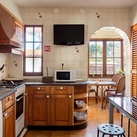 Charming 3 Bedroom House With Bbq And Terrace * Colares